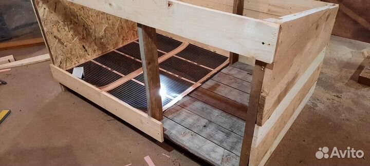 Электрическая собачья будка (Зима близко)