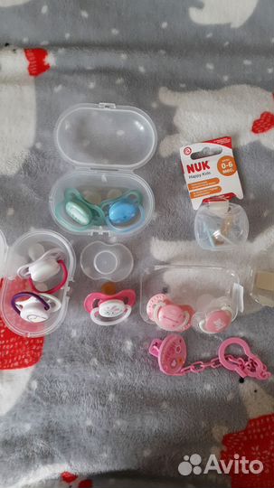 Пустышки avent 0- 6 месяцев