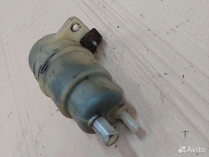 Бачок гидроусителя Mitsubishi Space Wagon