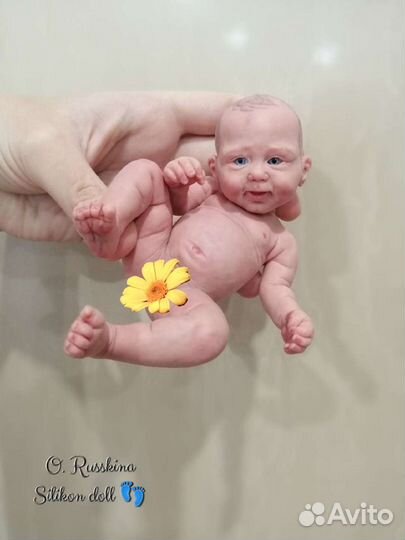 Силиконовая кукла