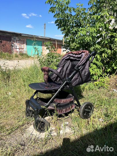 Прогулочная коляска
