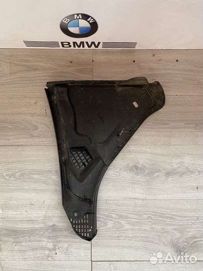 Крышка жабо BMW F10