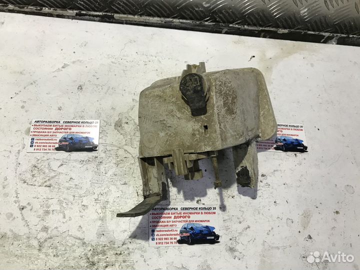 Фара противотуманная левая Опель Вектра Б Vectra B