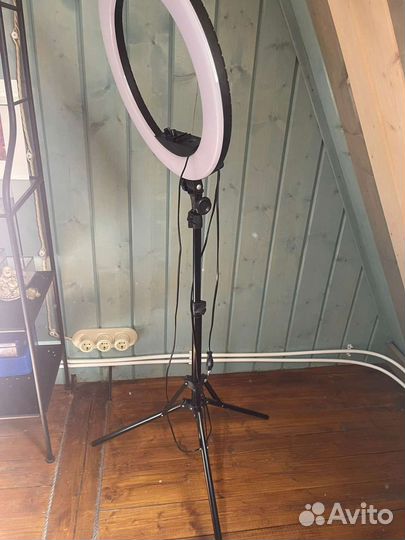 Кольцевая лампа со штативом бу