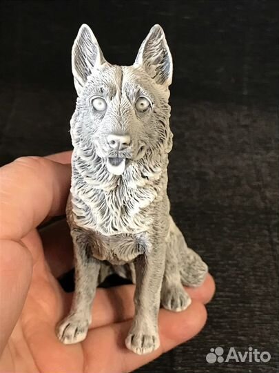 Овчарка фигурка мраморная крошка