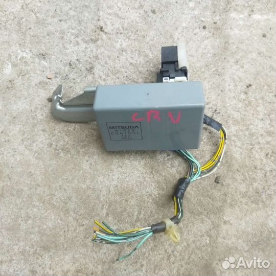 Блок управления стеклоочистителем Honda CR-V