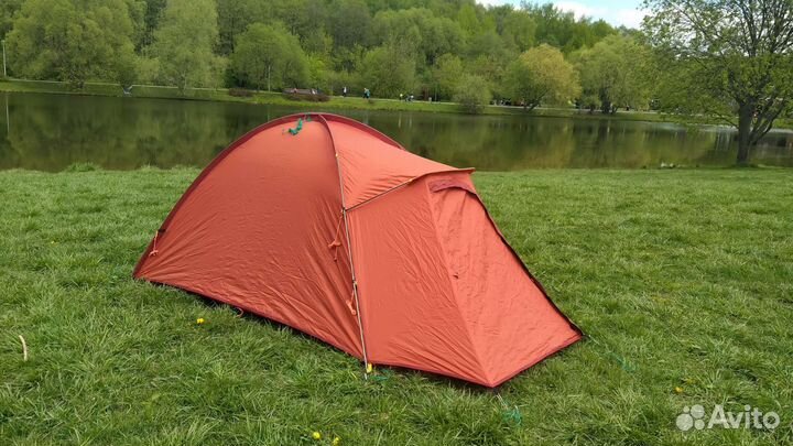 Палатка Forclaz Tent trek 100