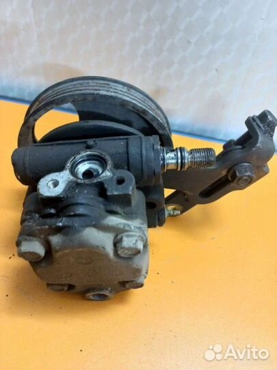 Насос гур Mazda Demio 1996—2003