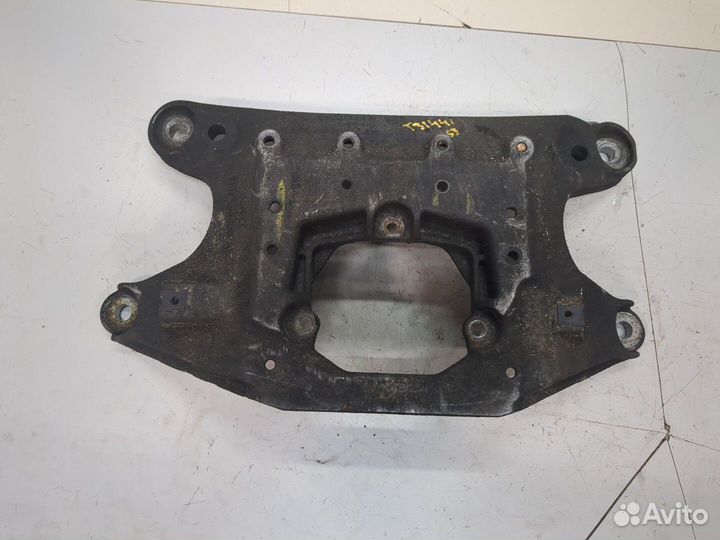 Кронштейн кпп Audi A5 (8T), 2010