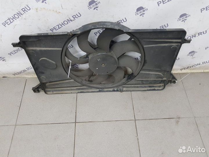 Диффузор с вентилятором Ford Focus 1.4-1.6