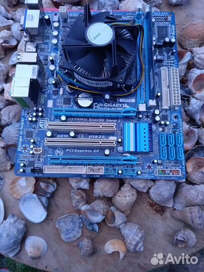 Материнская плата lga 1156 с процессором и памятью