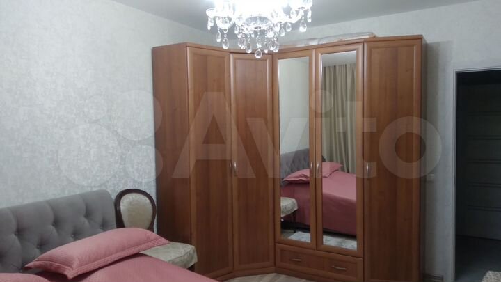 2-к. квартира, 58 м², 1/3 эт.