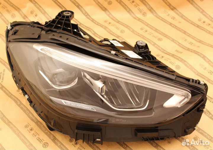 Фара правая mercedes C W206 21+ full LED