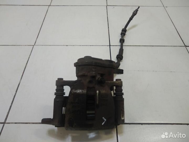 Суппорт задний левый Audi Q5 8RB