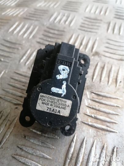 Моторчик отопителя Mitsubishi Lancer 10 CY2A 4B11