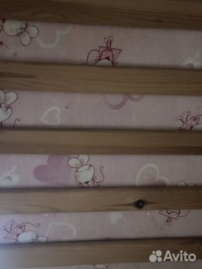 Детская кроватка с матрасом и бортиками