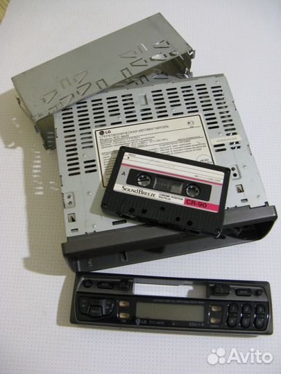 Автомагнитола кассетная LG (тсс-5620)