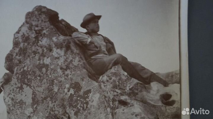 Фото до 1917 каменный утес мужчина в фуражке