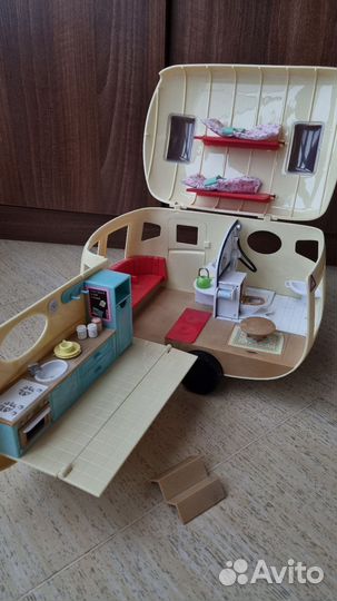 Sylvanian families автокемпер