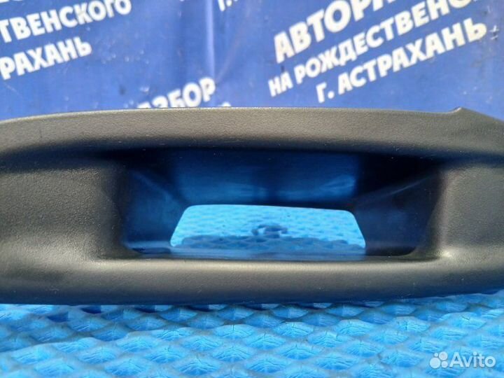 Накладка на дверь Ford Focus 3 седан pnda 2011