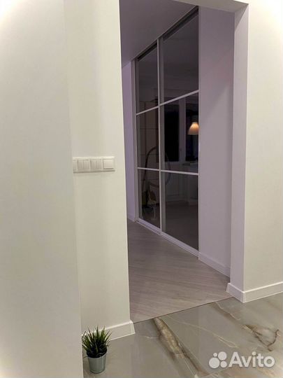 Стеклянная перегородка