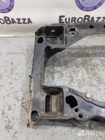 Передний подрамник Mercedes W210