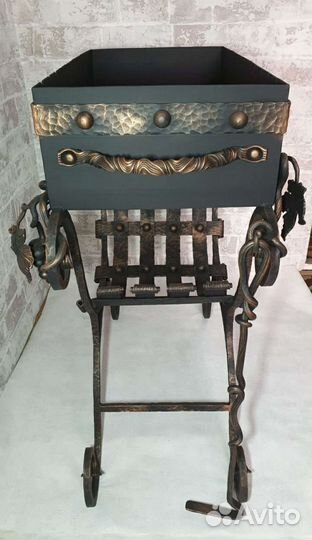 Кованый мангал