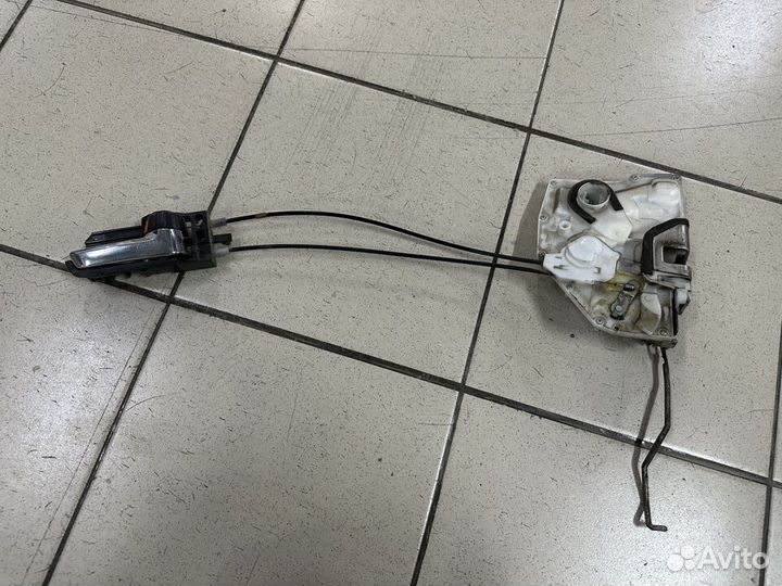 Замок передней правой двери с ручкой Suzuki SX4