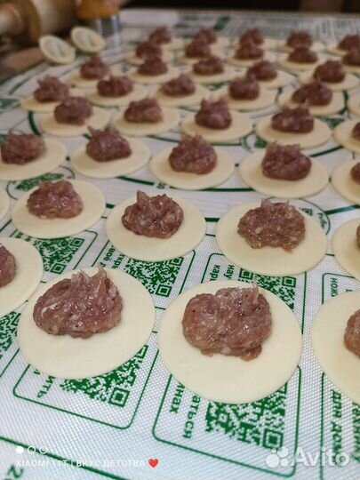 Пельмени, салаты, фрикадельки, котлеты, голубцы