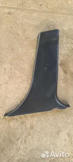 Обшивка средней стойки mazda 3 bk мазда 3