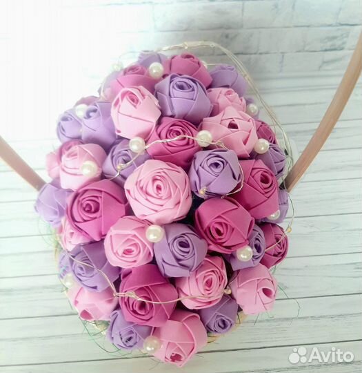 Корзинка цветов с подсветкой - хороший подарок