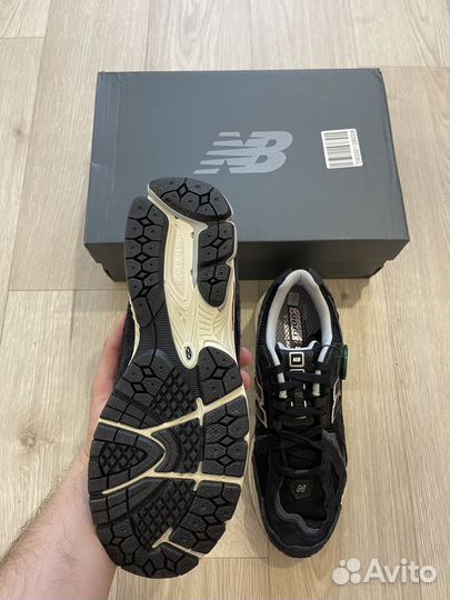 Кроссовки New Balance 1906R Protection Pack