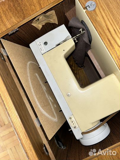 Швейная машина
