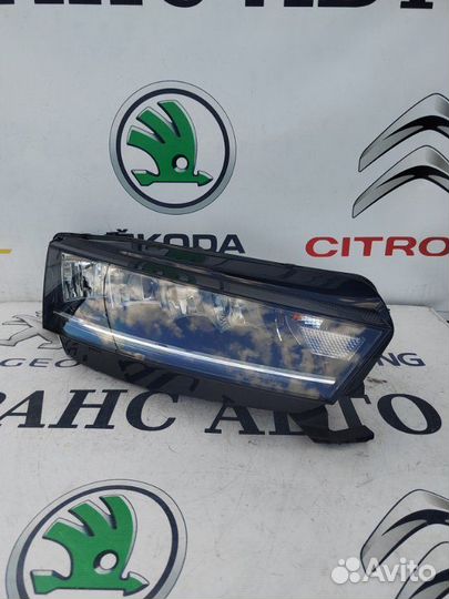 Фара правая Skoda Octavia A8 2020-2023