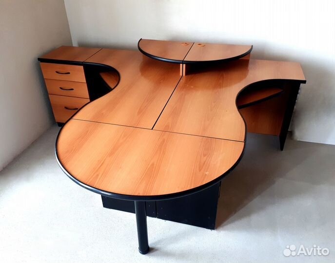 Стол компьютерный офисный