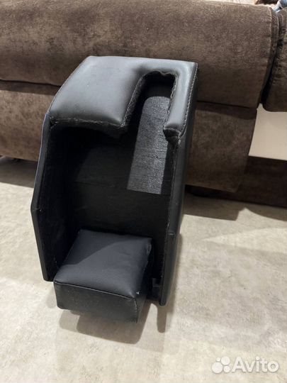 Подлокотник Kia Rio 3