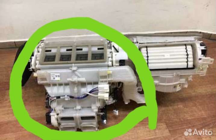 Корпус печки Toyota land Cruiser 200