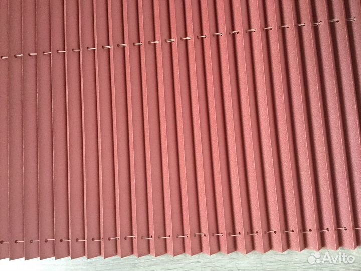 Жалюзи горизонтальные моющиеся на окна