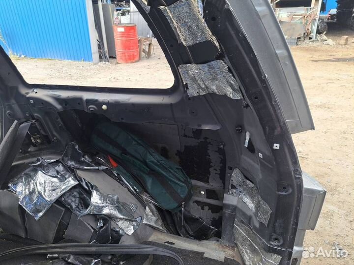 Крыло заднее правое Mitsubishi Pajero Sport