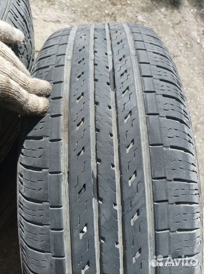 Nexen Roadian 571 235/65 R17 104T