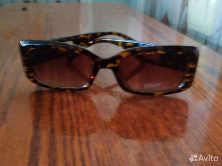 Солнцезащитные очки новые Dior