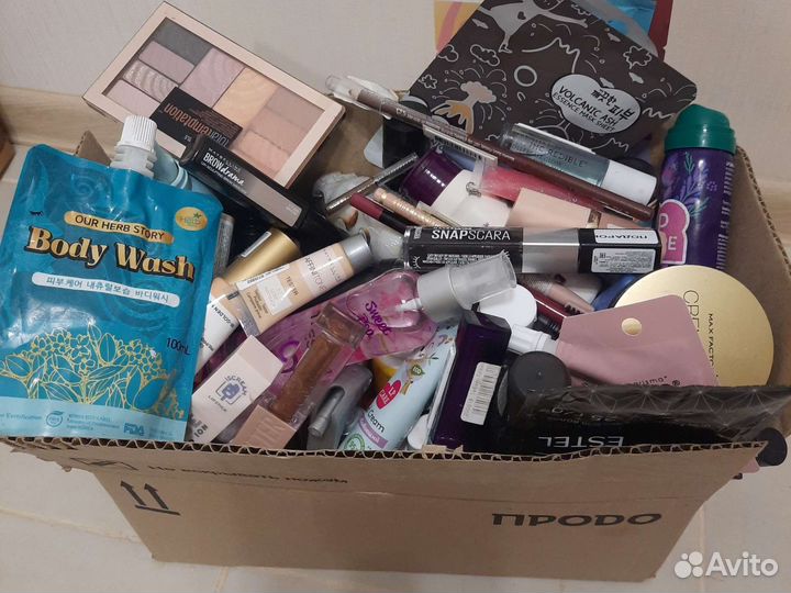 Набор косметики пакетом