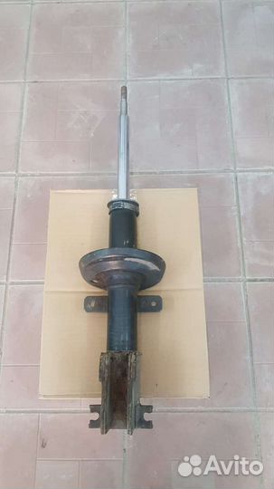 Амортизатор Renault Trafic