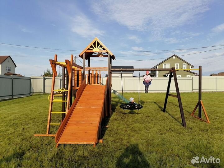 Детский уличный спортивный комплекс