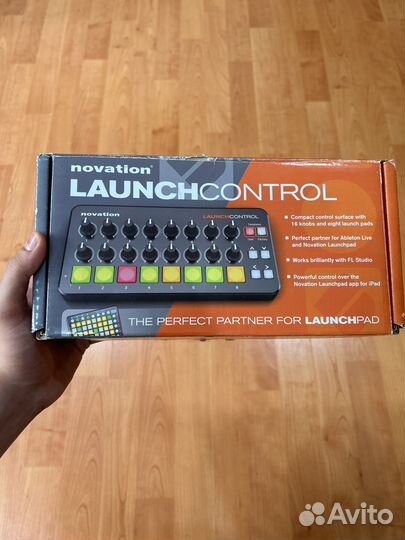 Midi контроллер Launch Control Novation