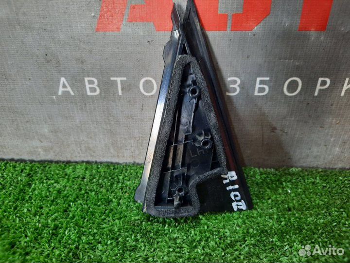 Накладка двери наружная треугольник задняя левая