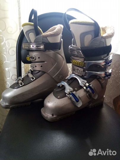 Горнолыжные ботинки