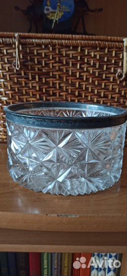 Хрустальная ваза