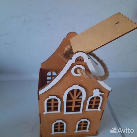 Домик деревянный подарочный