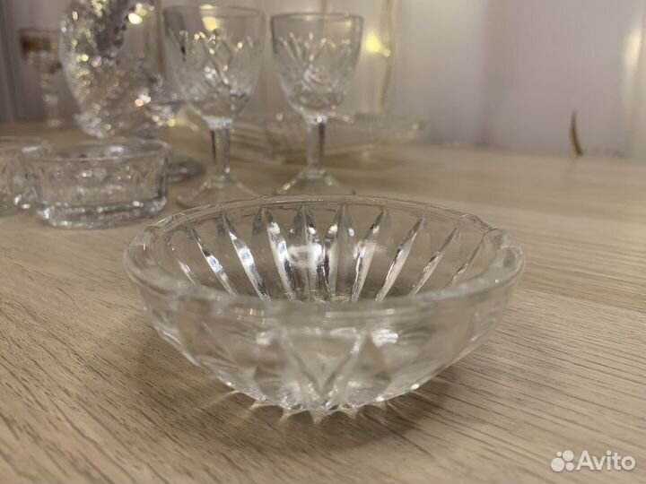 Набор из хрусталя для сервировки стола